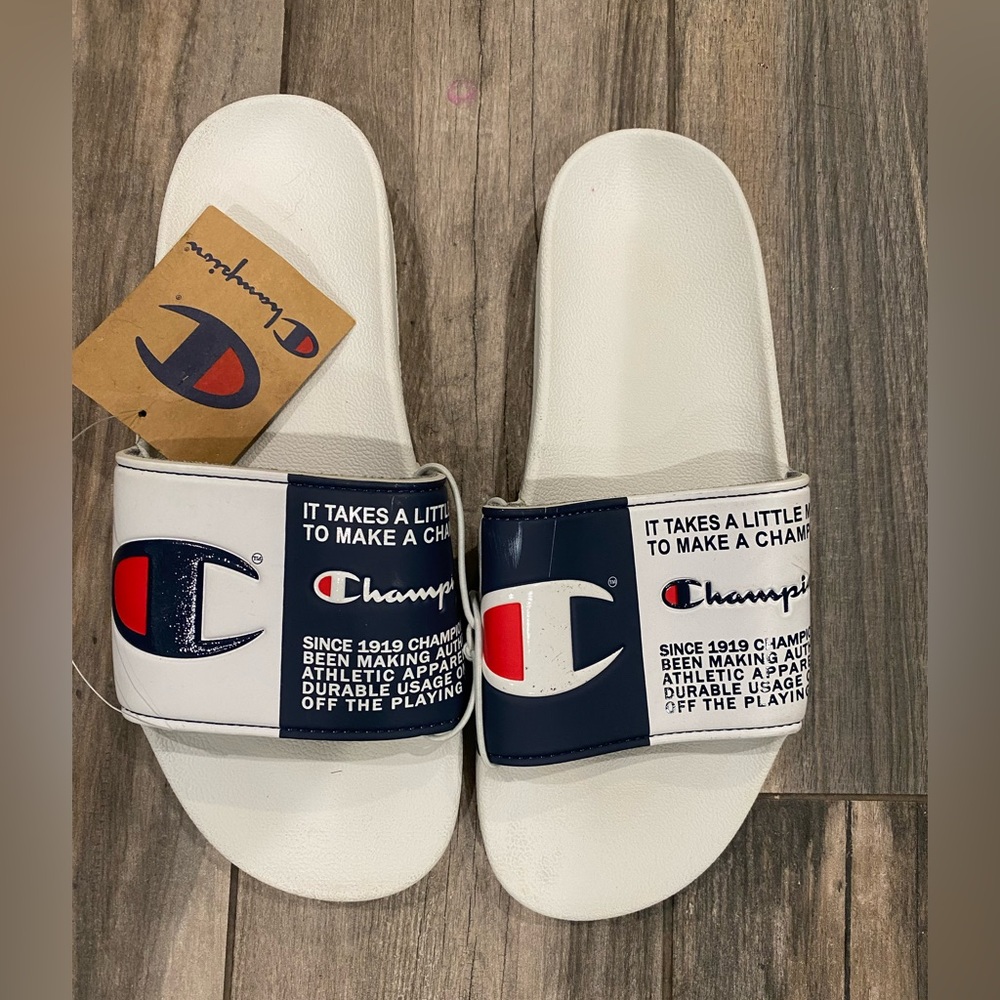 NWT Champion Slides sz 9 mens